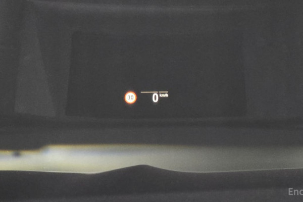 2025 BMW X4 с пробегом 8 040 км