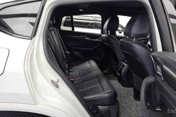 2024 BMW X4 с пробегом 11 220 км