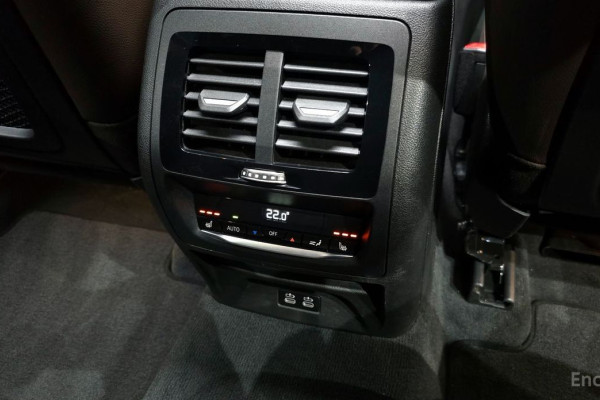 2025 BMW X4 с пробегом 8 040 км