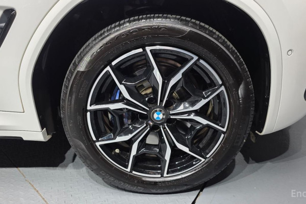 2024 BMW X4 с пробегом 9 420 км