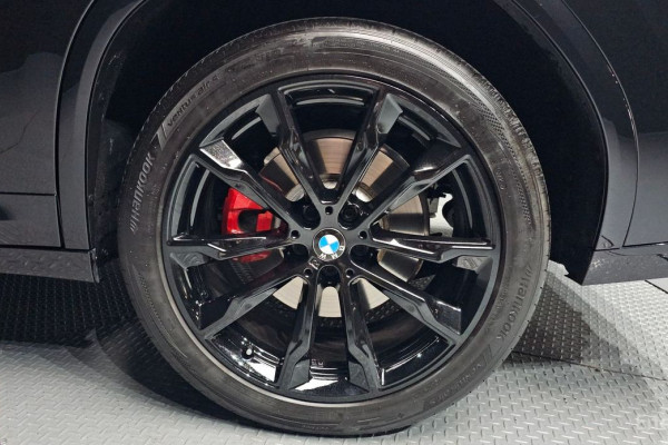 2025 BMW X4 с пробегом 25 374 км