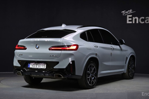 2023 BMW X4 с пробегом 32 586 км