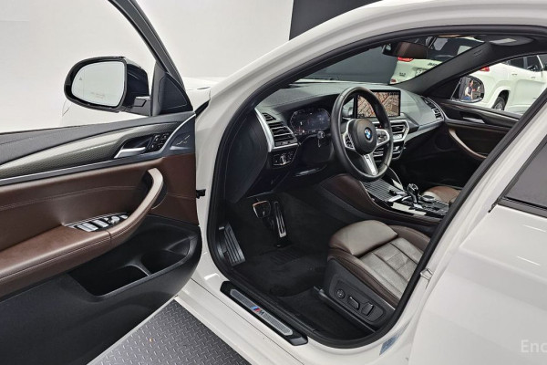 2024 BMW X4 с пробегом 23 098 км