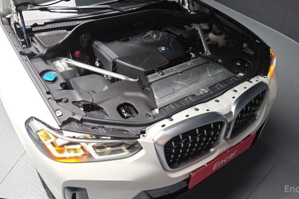 2024 BMW X4 с пробегом 9 420 км