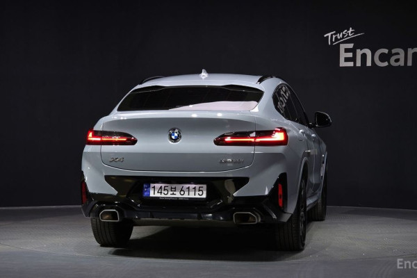2023 BMW X4 с пробегом 32 586 км