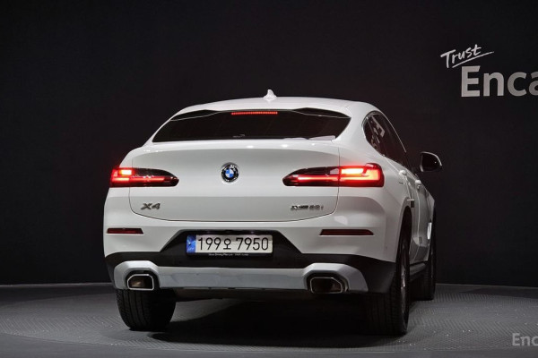 2023 BMW X4 с пробегом 31 726 км