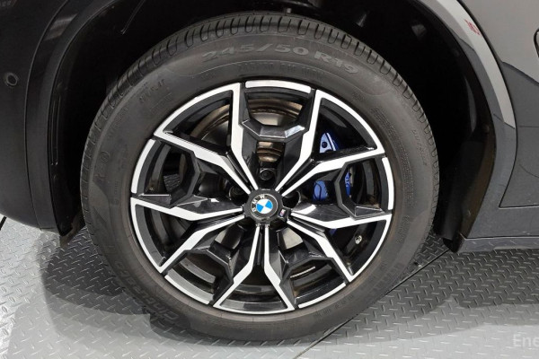 2023 BMW X4 с пробегом 18 408 км