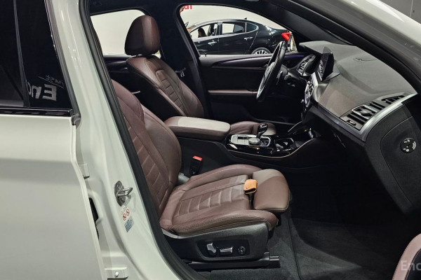 2023 BMW X4 с пробегом 40 272 км