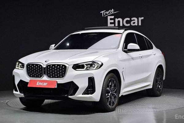 2023 BMW X4 с пробегом 40 272 км