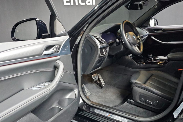 2025 BMW X4 с пробегом 25 374 км