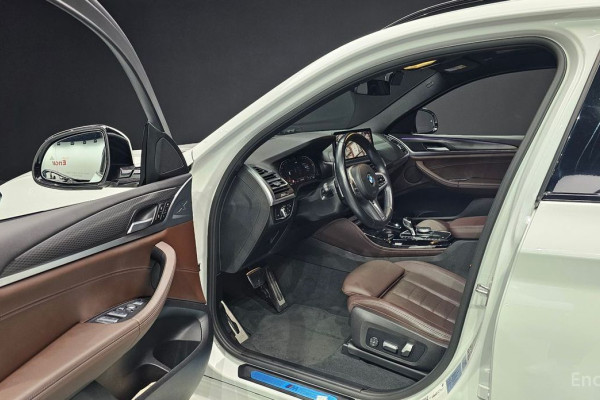 2023 BMW X4 с пробегом 40 272 км