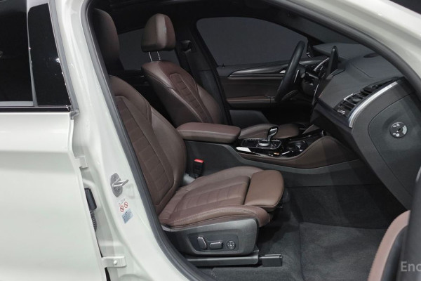 2024 BMW X4 с пробегом 9 420 км