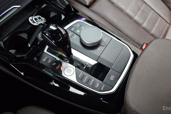 2023 BMW X4 с пробегом 32 586 км