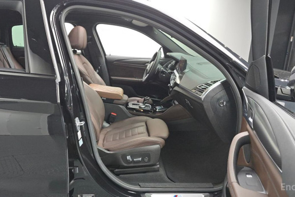 2023 BMW X4 с пробегом 18 408 км