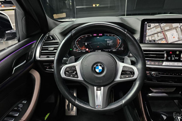 2023 BMW X4 с пробегом 40 272 км