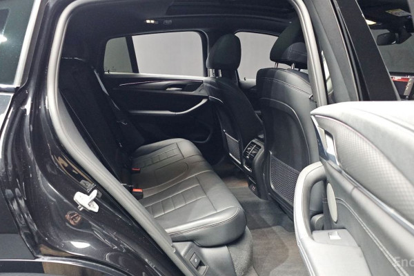 2025 BMW X4 с пробегом 25 374 км