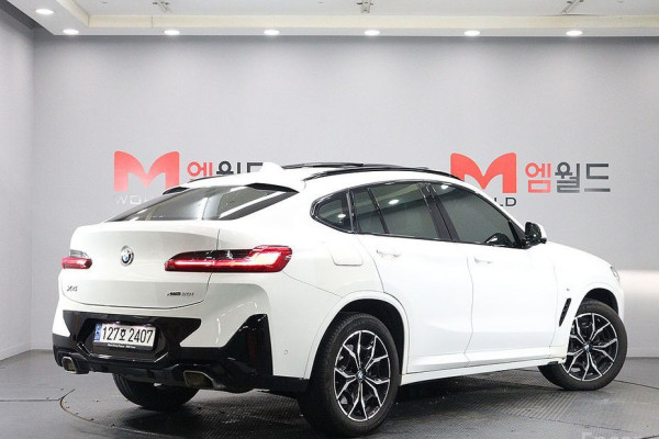 2023 BMW X4 с пробегом 49 500 км