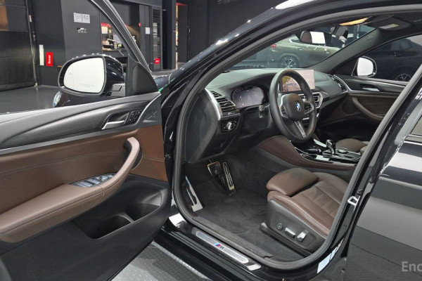 2023 BMW X4 с пробегом 18 408 км