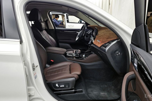 2023 BMW X4 с пробегом 31 726 км