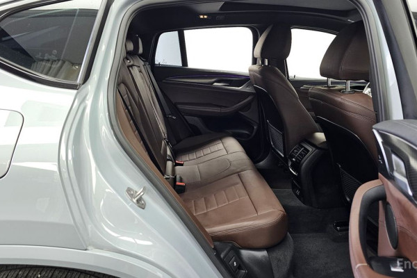 2023 BMW X4 с пробегом 32 586 км