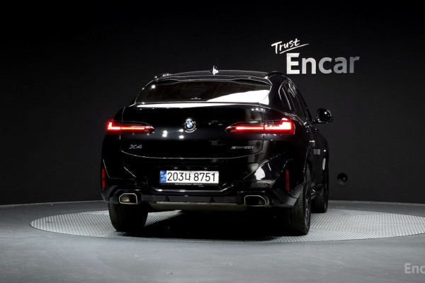 2023 BMW X4 с пробегом 61 452 км