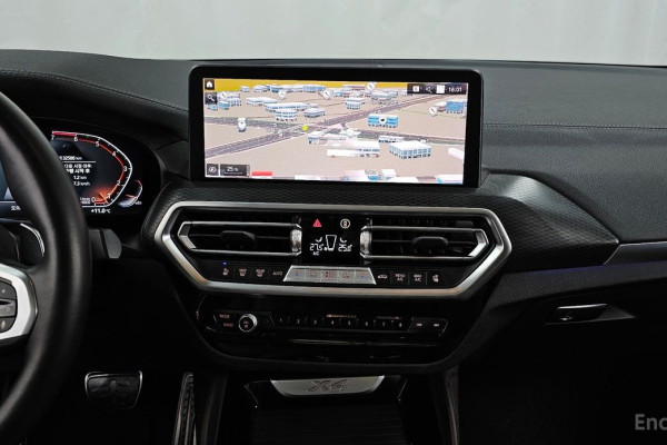 2023 BMW X4 с пробегом 32 586 км