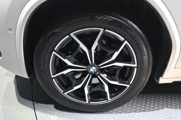 2023 BMW X4 с пробегом 24 625 км