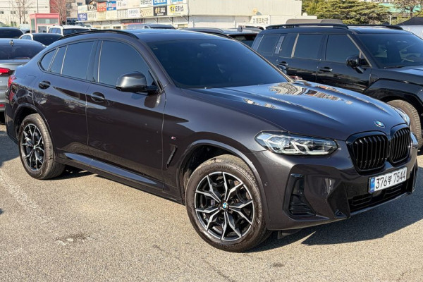 2024 BMW X4 с пробегом 7 320 км