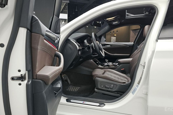 2024 BMW X4 с пробегом 25 806 км