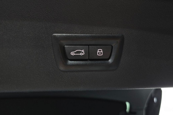 2023 BMW X4 с пробегом 18 408 км