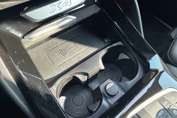 2024 BMW X4 с пробегом 7 320 км