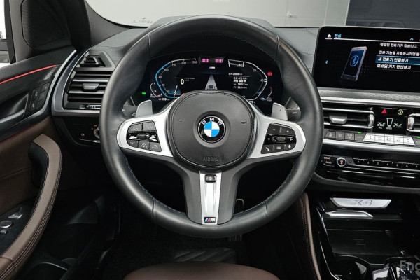 2024 BMW X4 с пробегом 25 806 км