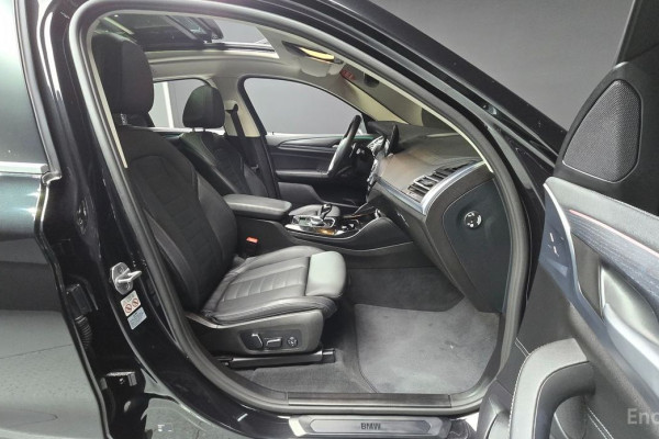 2024 BMW X4 с пробегом 16 243 км