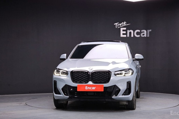 2025 BMW X4 с пробегом 12 542 км