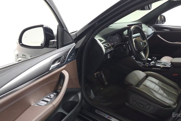 2024 BMW X4 с пробегом 14 082 км