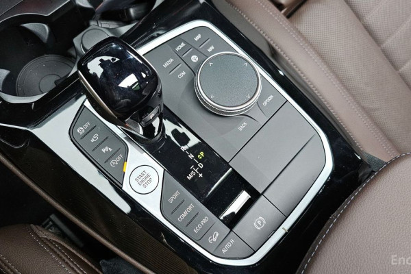 2025 BMW X4 с пробегом 4 317 км