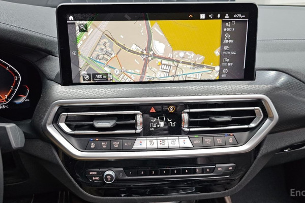 2025 BMW X4 с пробегом 4 317 км