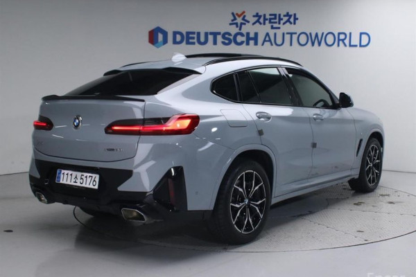 2023 BMW X4 с пробегом 27 334 км