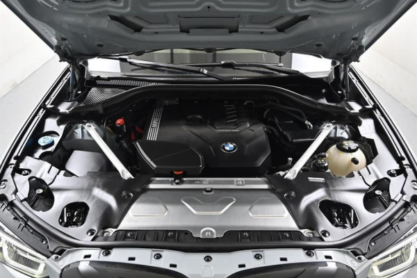 2023 BMW X4 с пробегом 27 334 км