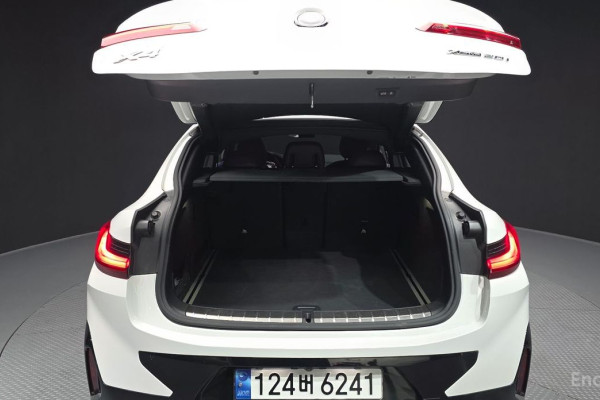 2023 BMW X4 с пробегом 24 625 км