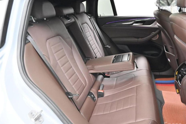 2023 BMW X4 с пробегом 27 334 км