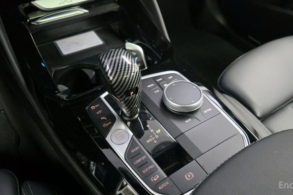 2025 BMW X4 с пробегом 4 956 км