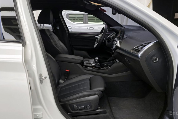 2025 BMW X4 с пробегом 4 956 км