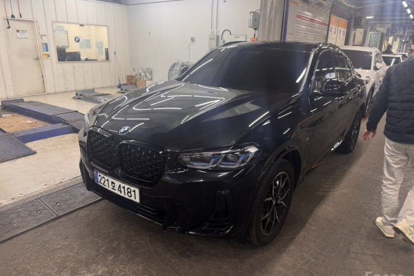 2023 BMW X4 с пробегом 58 465 км