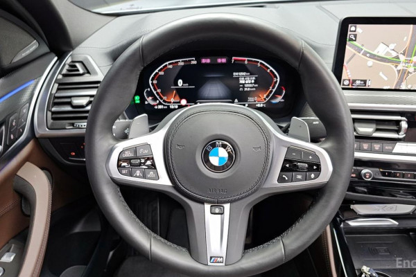 2025 BMW X4 с пробегом 12 542 км