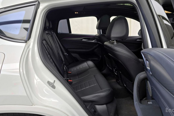 2025 BMW X4 с пробегом 4 956 км