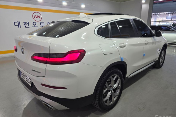 2024 BMW X4 с пробегом 44 372 км