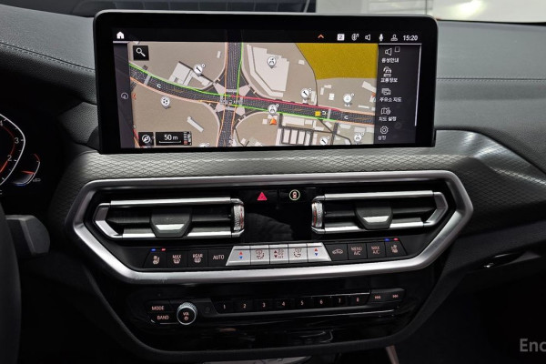 2025 BMW X4 с пробегом 12 542 км