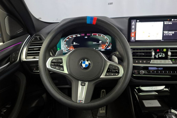 2025 BMW X4 с пробегом 4 956 км