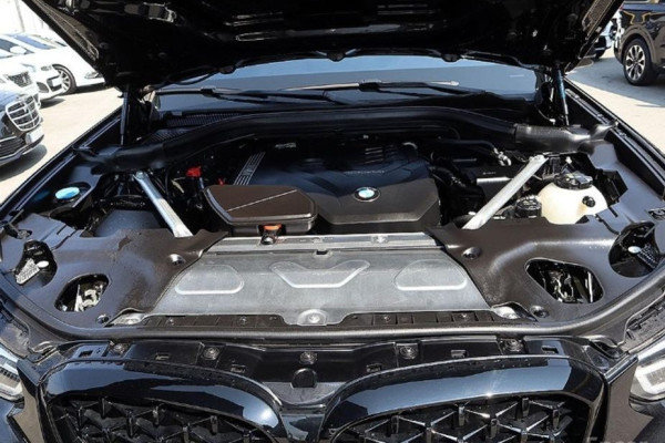 2024 BMW X4 с пробегом 24 253 км